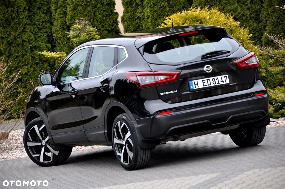 Nissan Qashqai 1.3 DIG-T SHIRO - 25