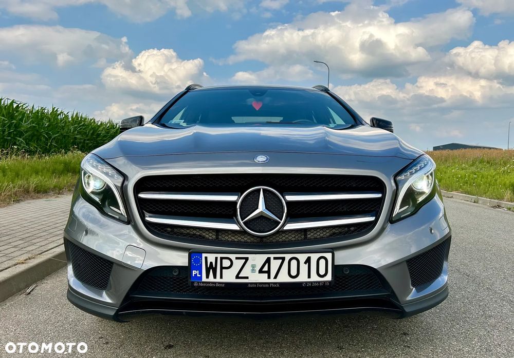 Mercedes-Benz GLA - 2