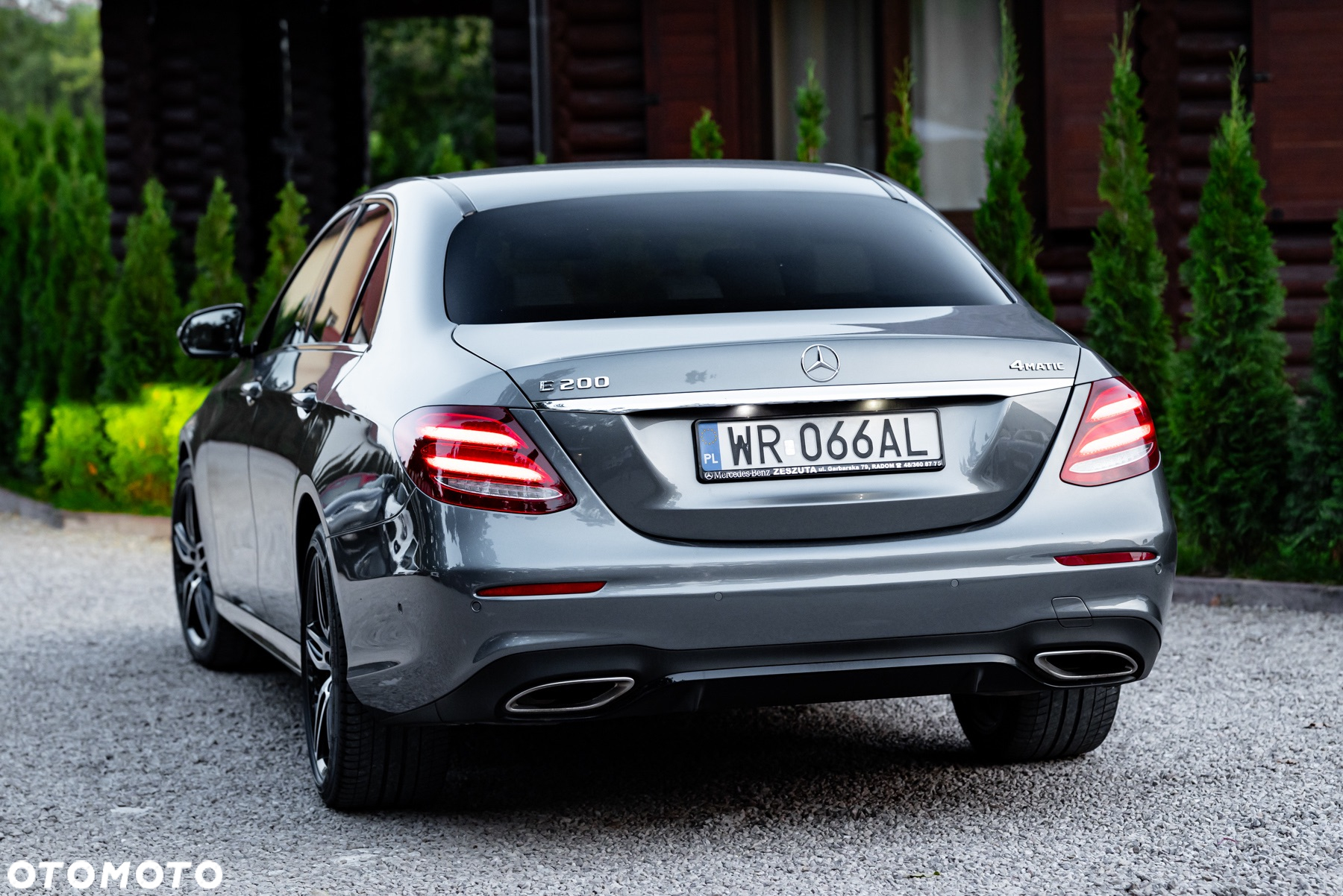 Mercedes-Benz Klasa E 200 4Matic 9G-TRONIC - 10