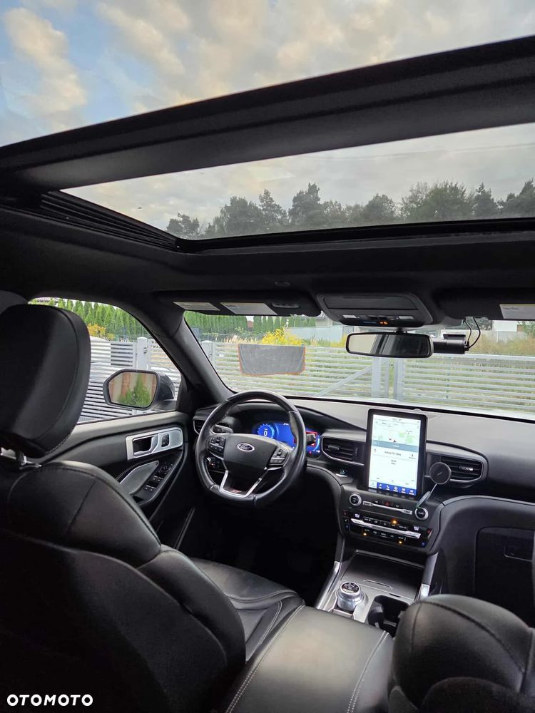 Ford Explorer - 18