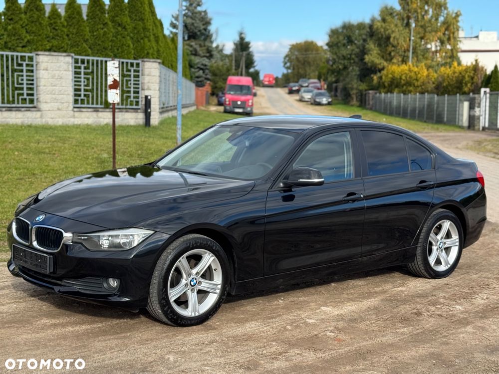 BMW Seria 3 316i M Sport - 1