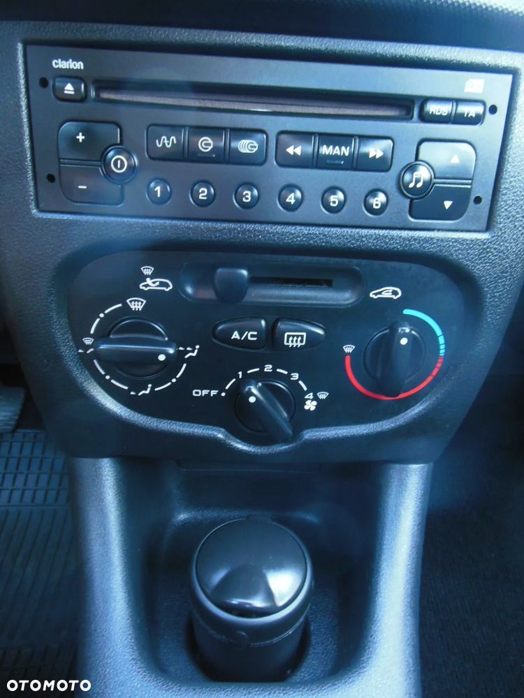 Peugeot 206 plus - 13