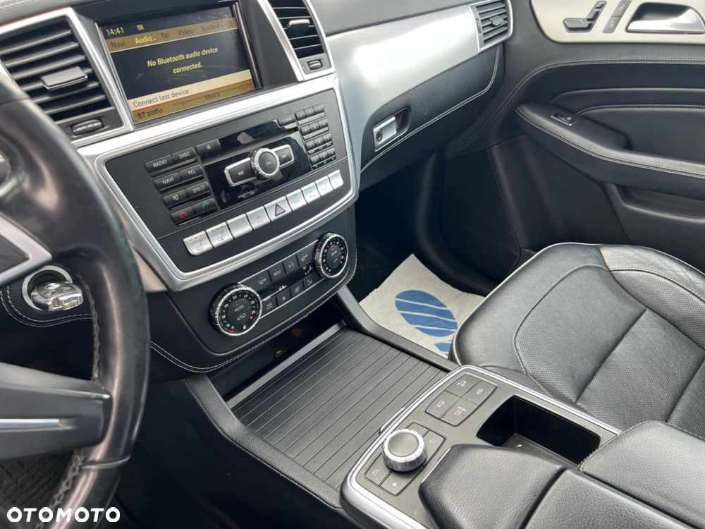 Mercedes-Benz ML - 8