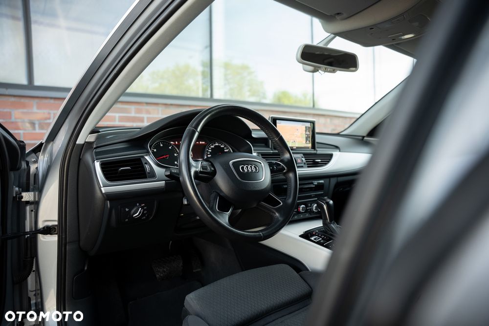 Audi A6 Avant 2.0 TDI Ultra S tronic - 23