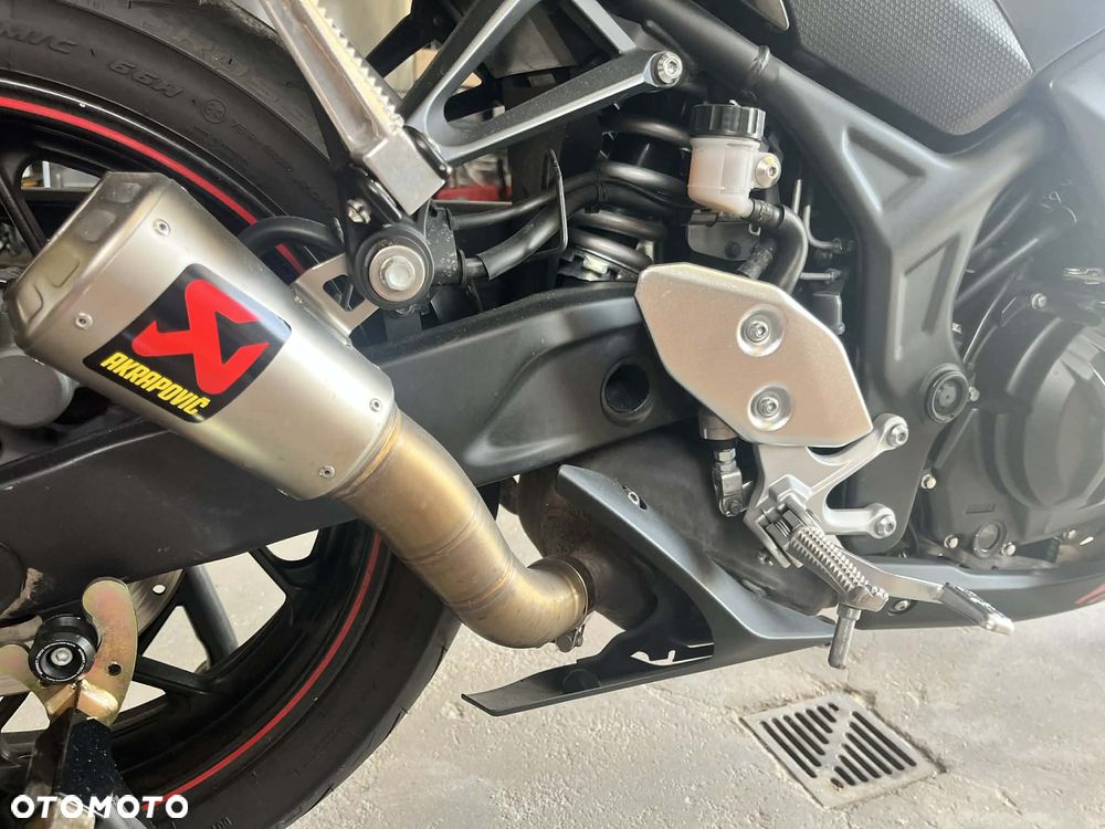 Yamaha R3 - 12