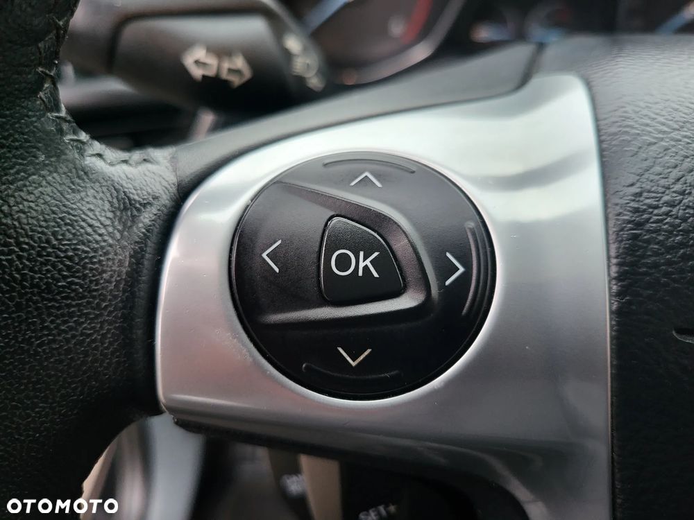 Ford Grand C-MAX 2.0 TDCi Titanium - 32