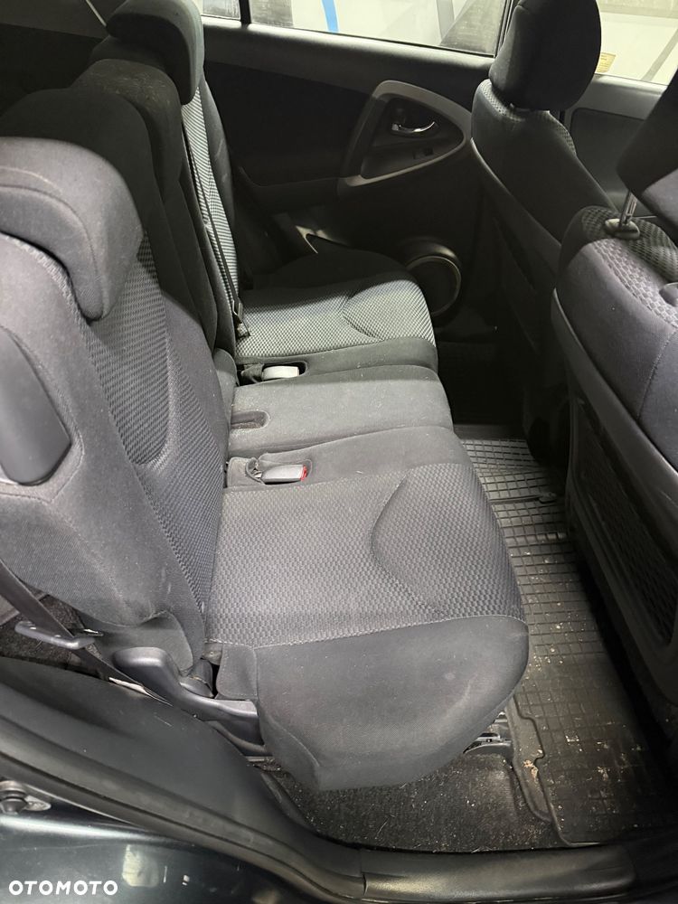 Toyota RAV4 2.0 VVT-i Sol - 11