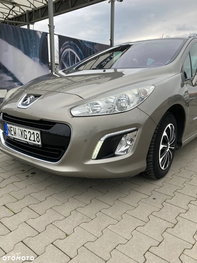 Peugeot 308 HDi FAP 110 EGS6 Premium - 3