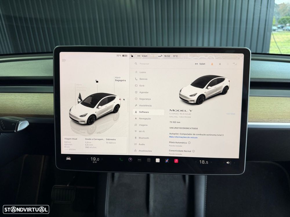 Tesla Model Y - 8