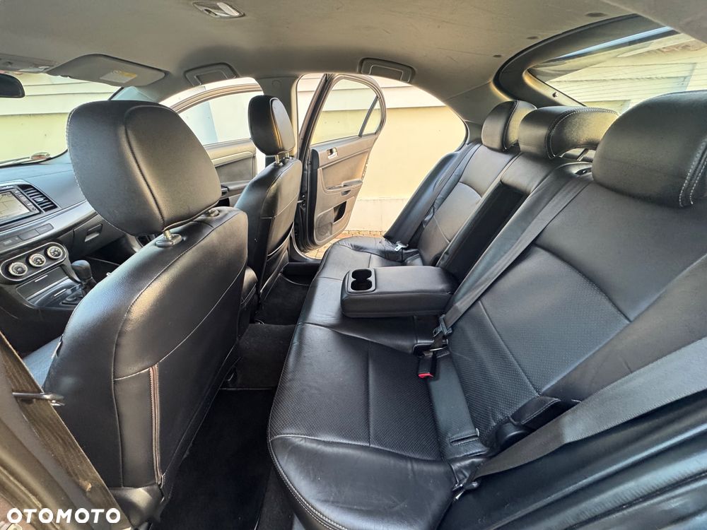 Mitsubishi Lancer - 21