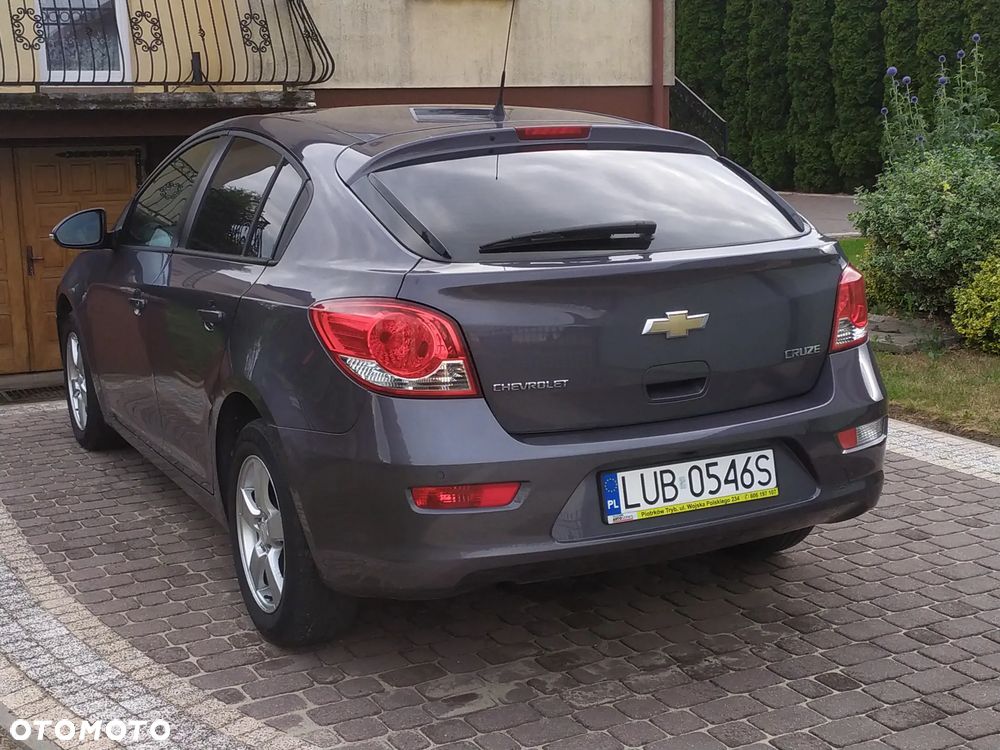 Chevrolet Cruze 1.8 LTZ - 10