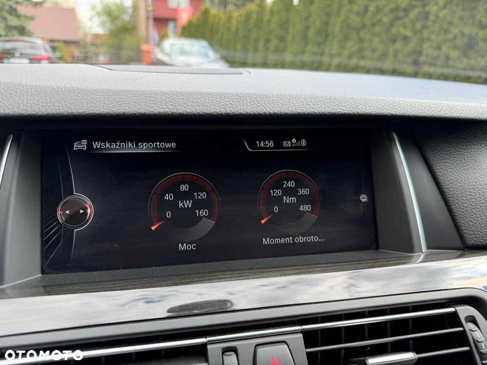 BMW Seria 5 525d xDrive Luxury Line - 38