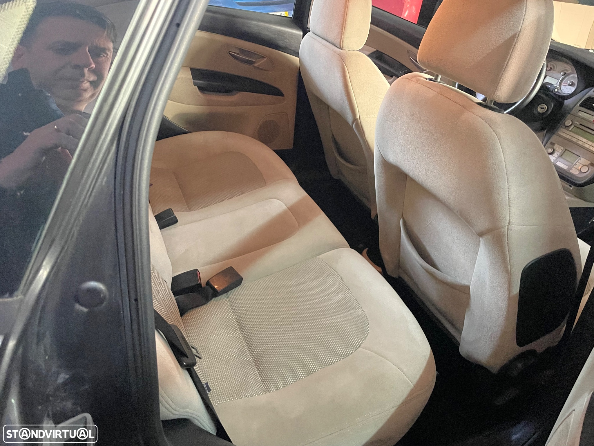 Fiat Linea 1.3 M-Jet Emotion - 10