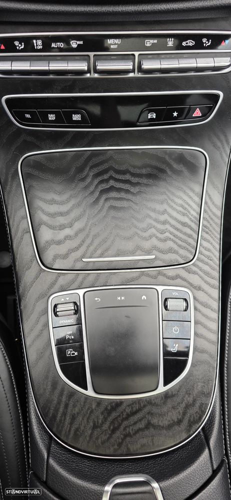 Mercedes-Benz E 300 de AMG Line 4Matic - 31
