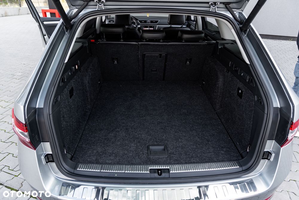 Skoda Superb 2.0 TDI 4x4 L&K DSG - 16
