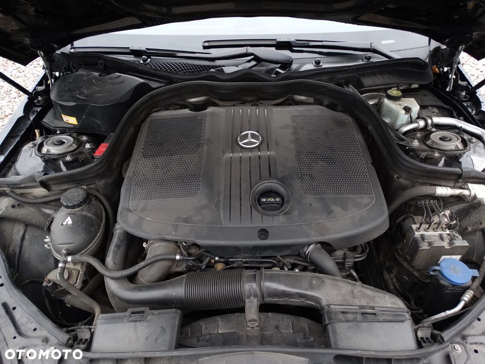 Mercedes-Benz Klasa E 250 CDI 4-Matic Avantgarde - 33