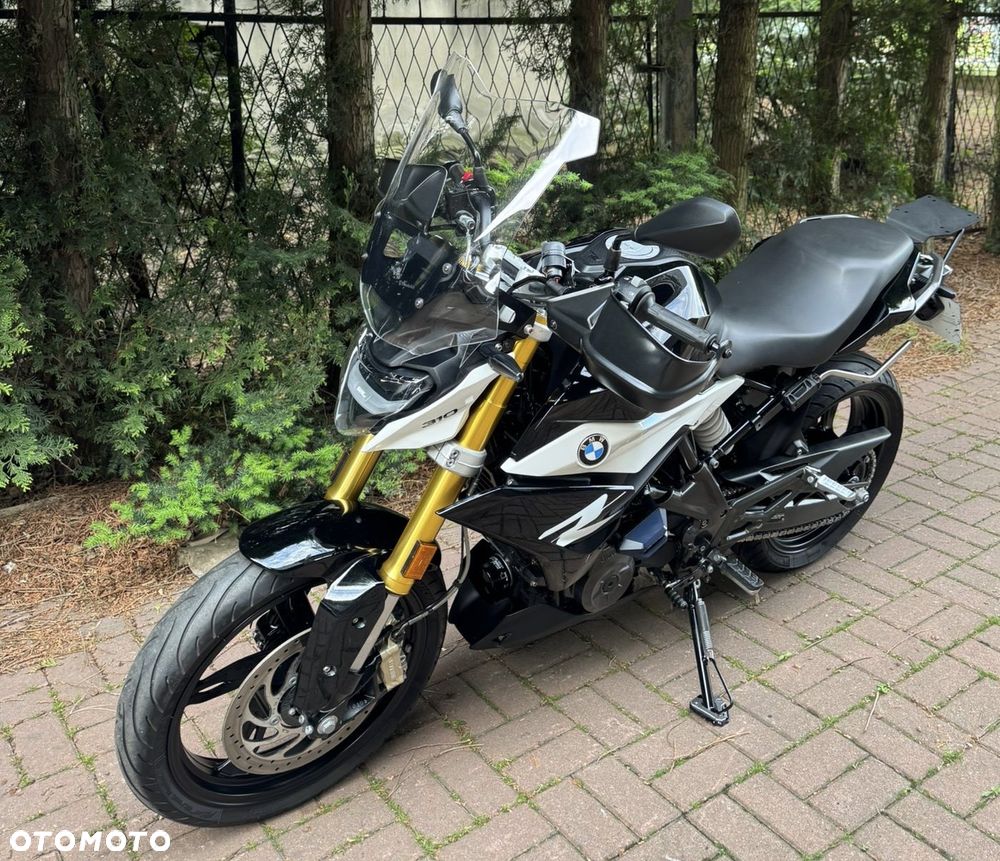BMW G - 7
