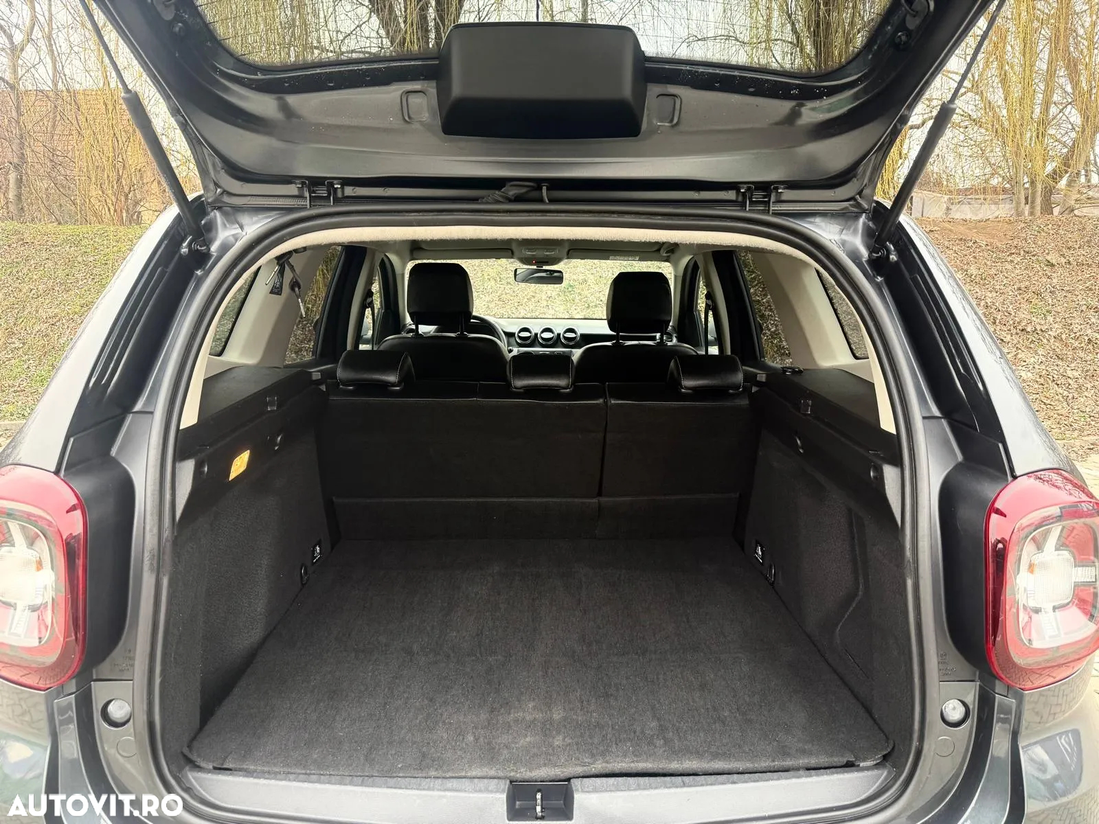 Dacia Duster 1.6 SCe 4WD Prestige jante 17" - 18