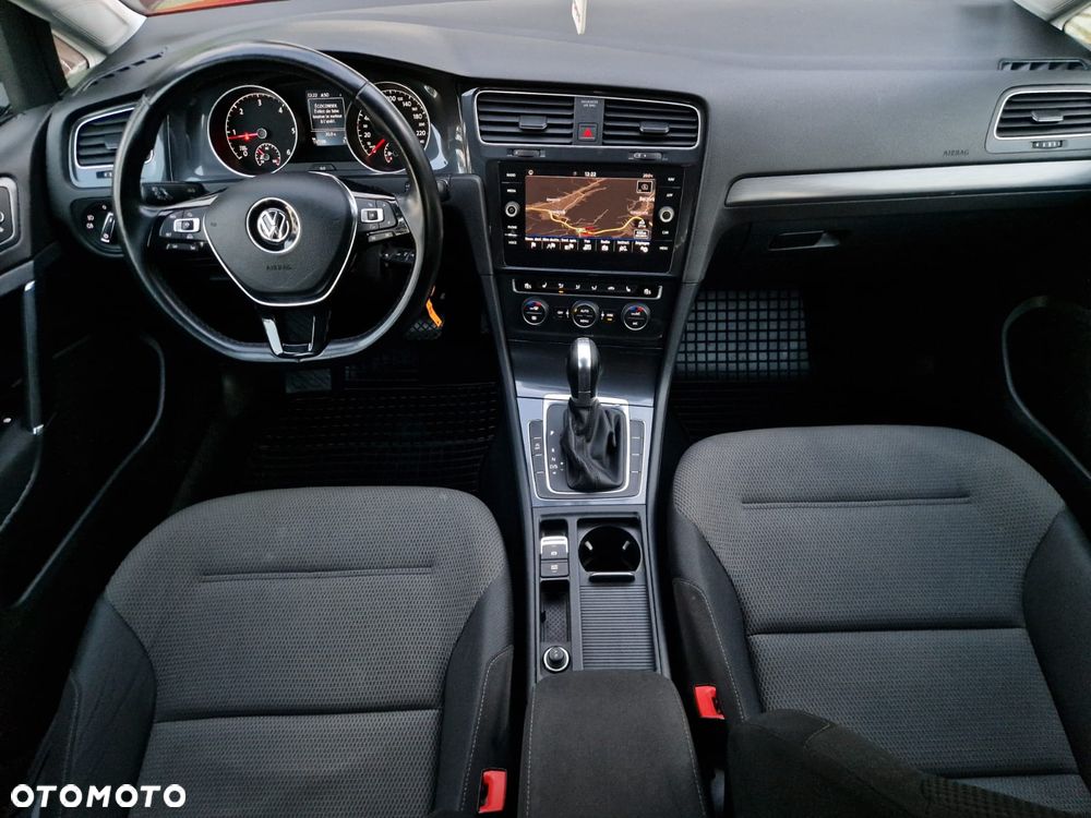 Volkswagen Golf - 13