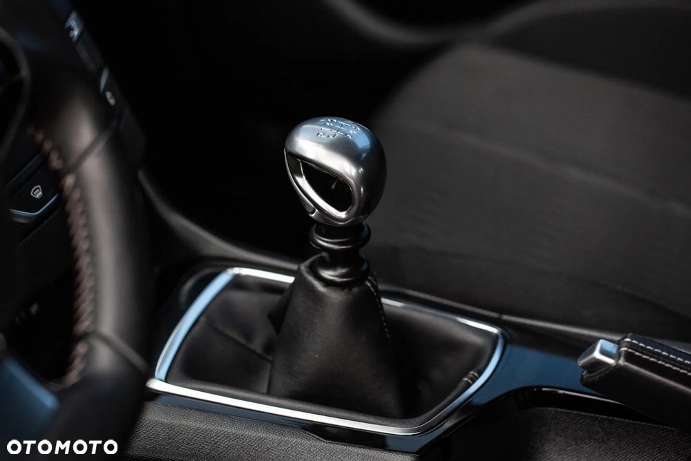 Peugeot 308 125 THP Allure - 13