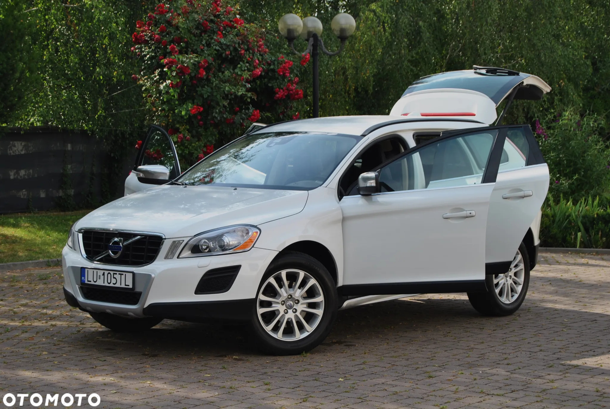 Volvo XC 60 D5 AWD Geartronic Momentum - 20