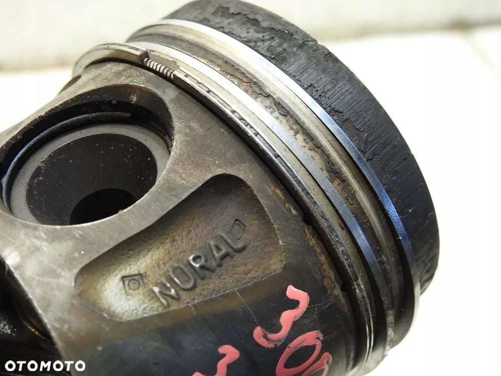 TŁOK KORBOWÓD CHRYSLER 300C 3.0 CRD V6 25000365 8340E - 6