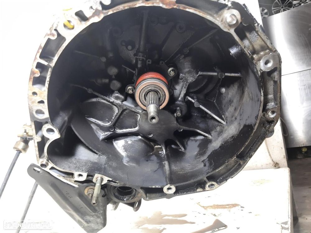 CAIXA DE VELOCIDADES NISSAN PRIMERA REF. ND0820021 - 1