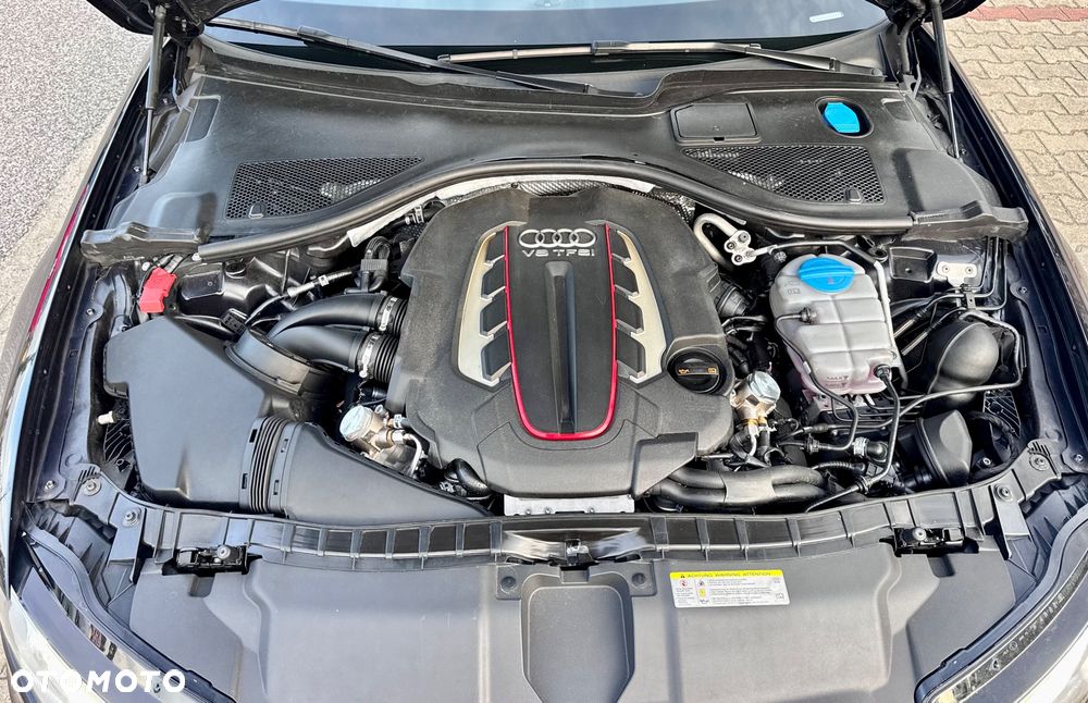 Audi S6 Avant - 26