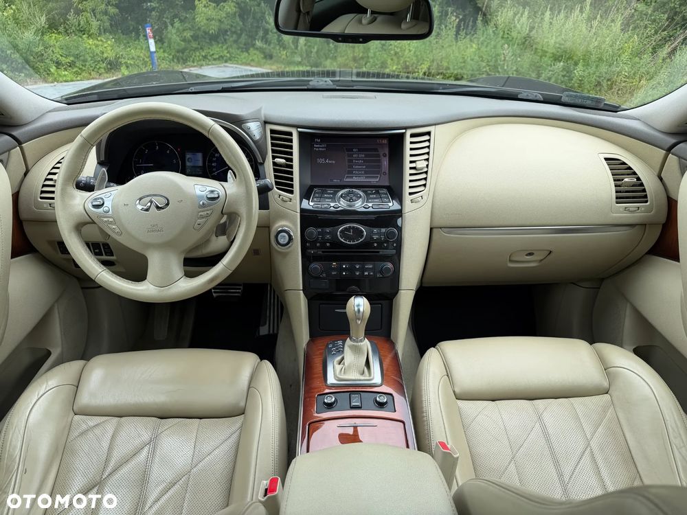 Infiniti QX70 3.0d S - 16
