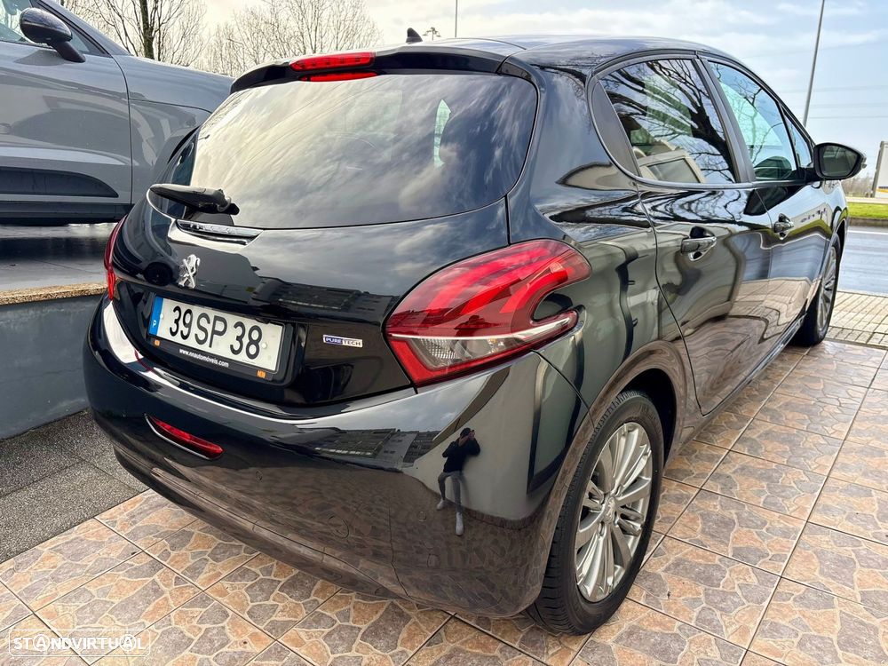 Peugeot 208 1.2 PureTech Style - 3