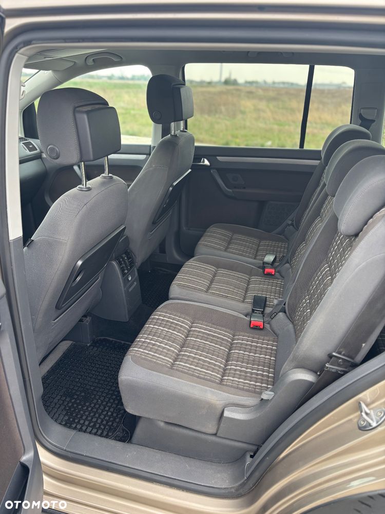 Volkswagen Touran 1.4 TSI Cross - 10