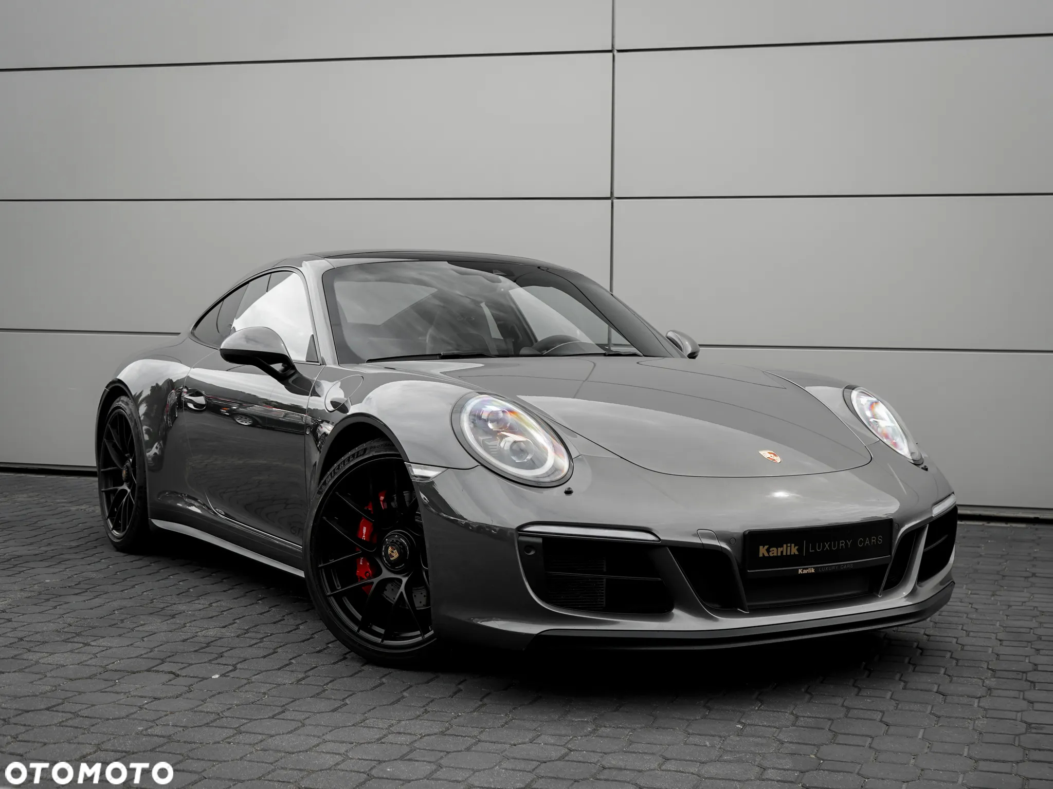 Porsche 911 Carrera 4 GTS PDK - 2