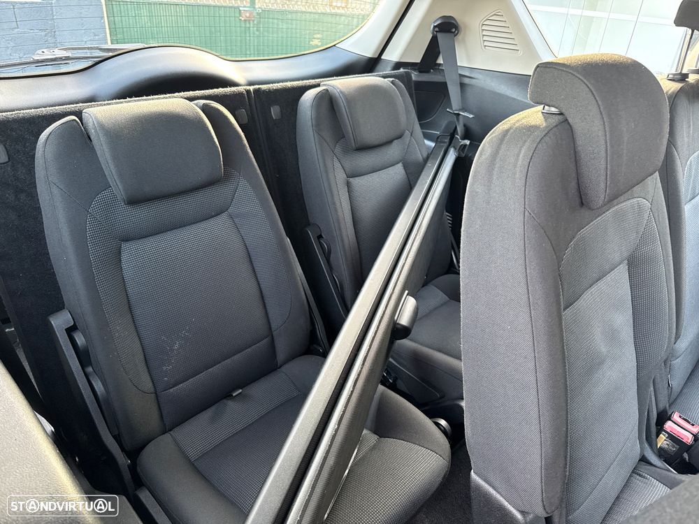 Ford S-Max 1.8 TDCi Titanium 7L - 19