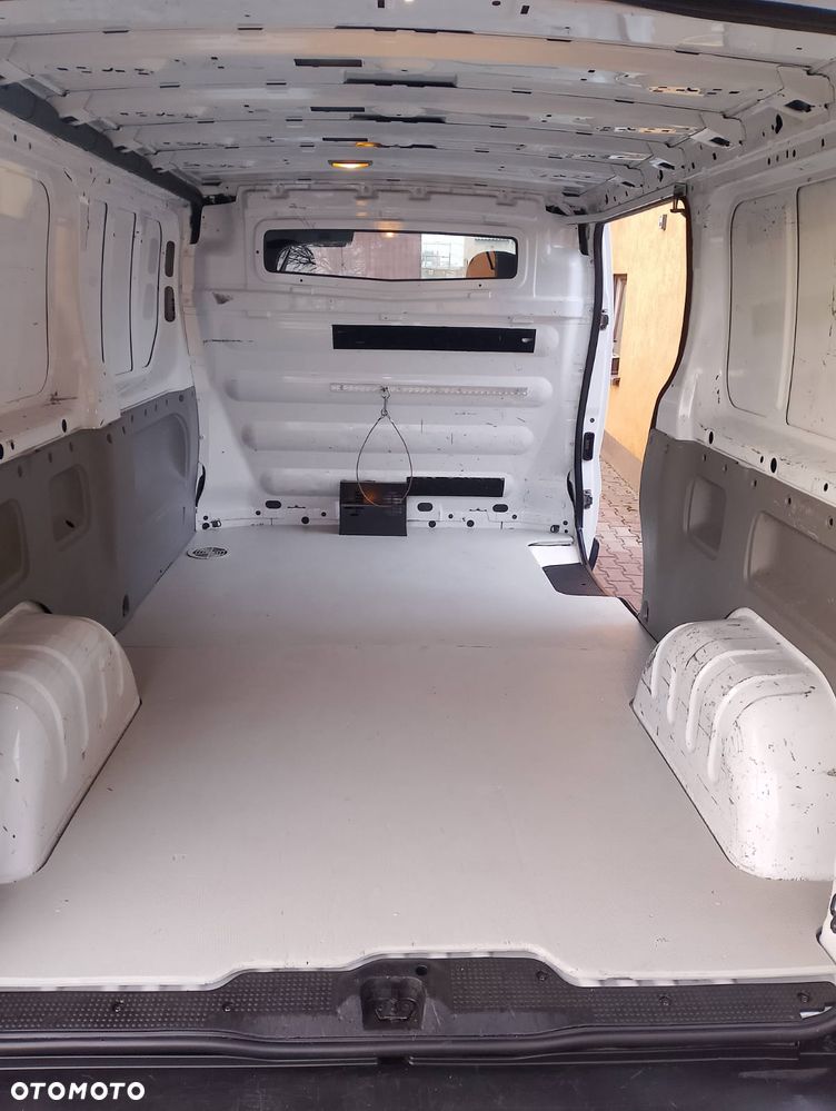 Opel Vivaro - 7
