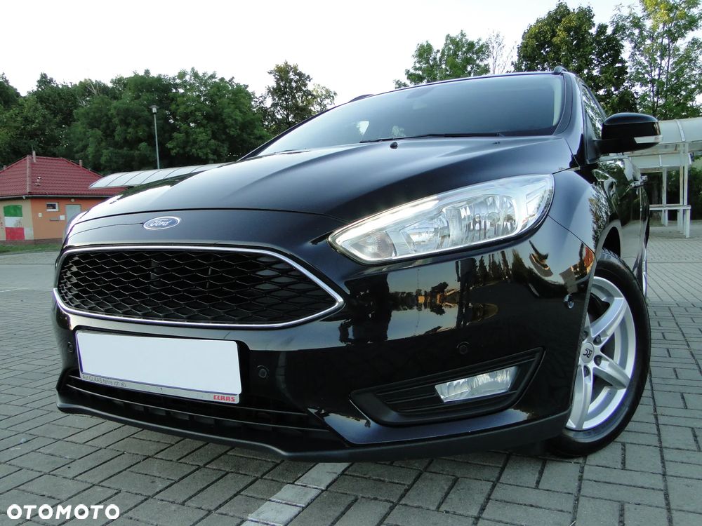 Ford Focus 1.5 EcoBoost STart-Stopp-System TITANIUM - 2