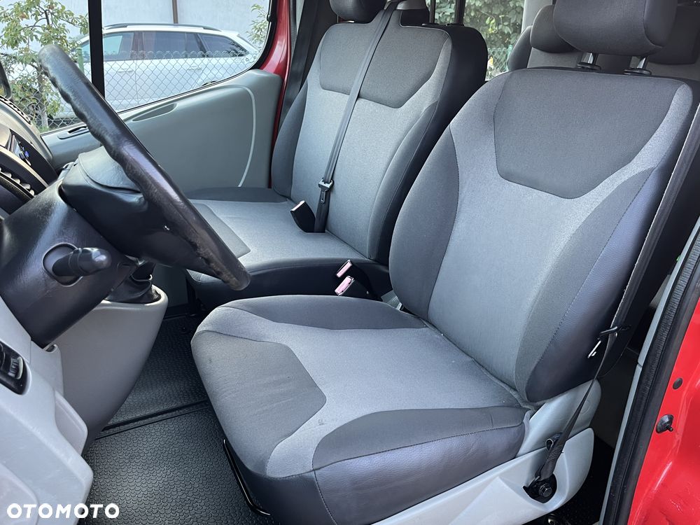Renault Trafic LONG DOKA Holenderka 6 osobowy - 26