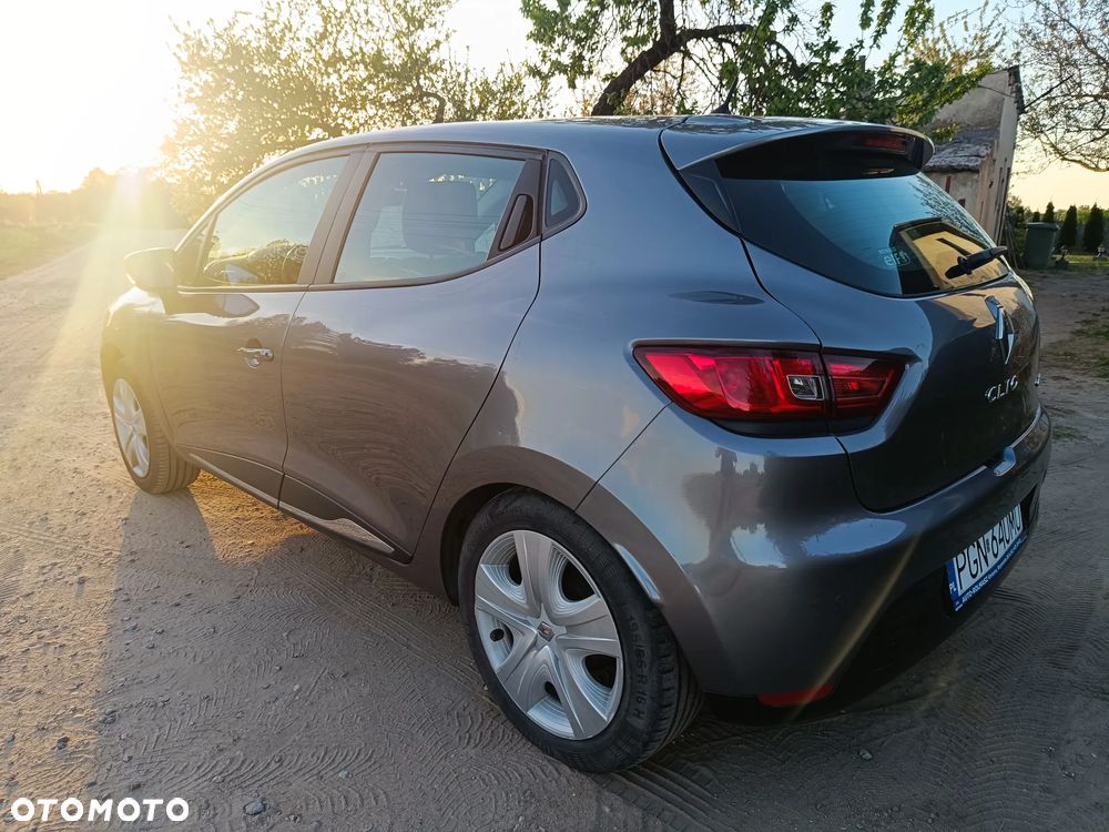 Renault Clio - 15