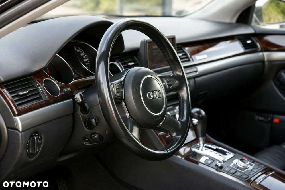Audi A8 - 11