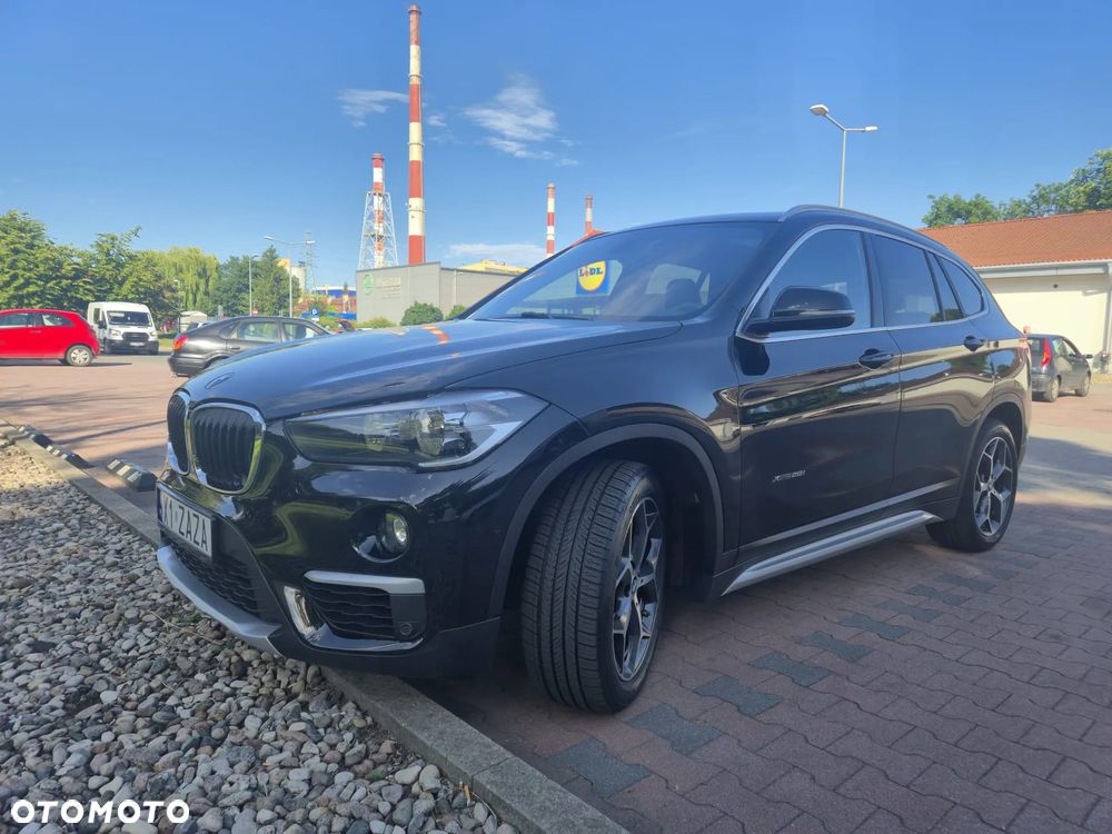 BMW X1 xDrive25i Advantage - 8
