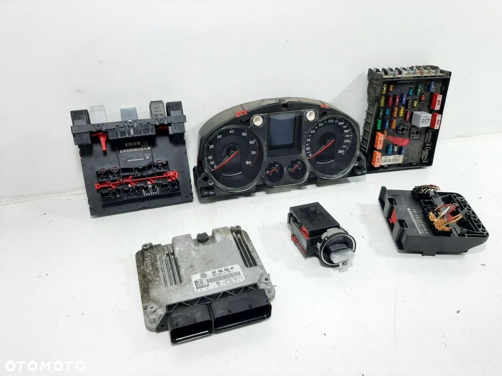 VW PASSAT B6 KOMBI 2.0FSI 06R ZESTAW STARTOWY STEROWNIK SILNIKA 06F906056AM - 2