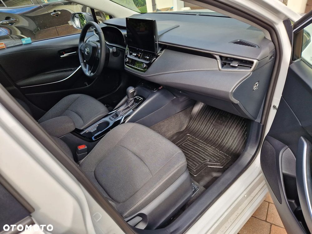Toyota Corolla 1.8 Hybrid Style - 13