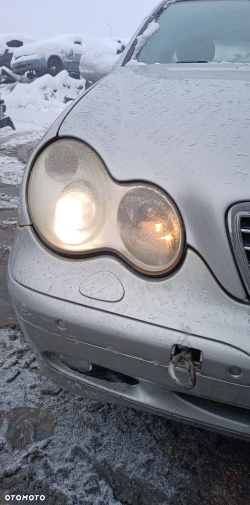 Mercedes C-Klasa W203 Xenon Lampa Prawa lewa Przód - 3