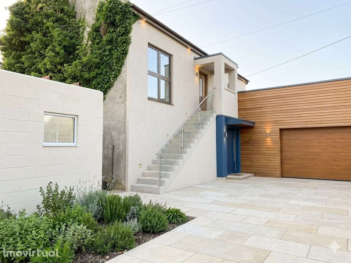 Moradia T3+1 / Restaurar / Souto do Meio / Caranguejeira - Grande imagem: 2/18