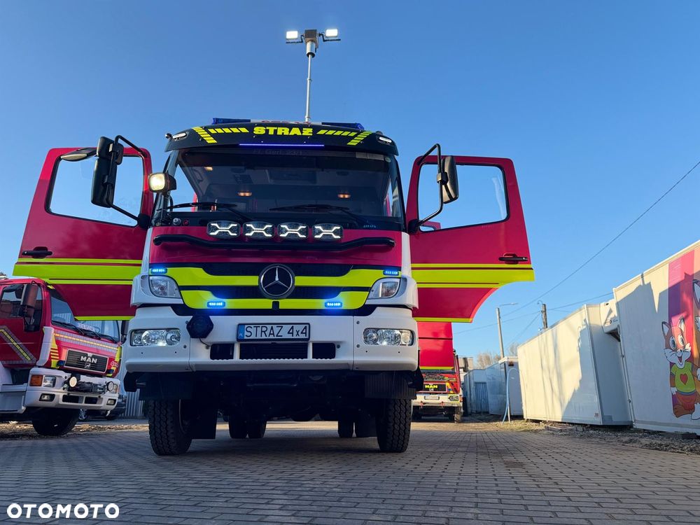 Mercedes-Benz Mercedes Atego GBA Wóz Strażacki 3t wody, Wysokie prześwity, Maszt oświetleniowy - 19