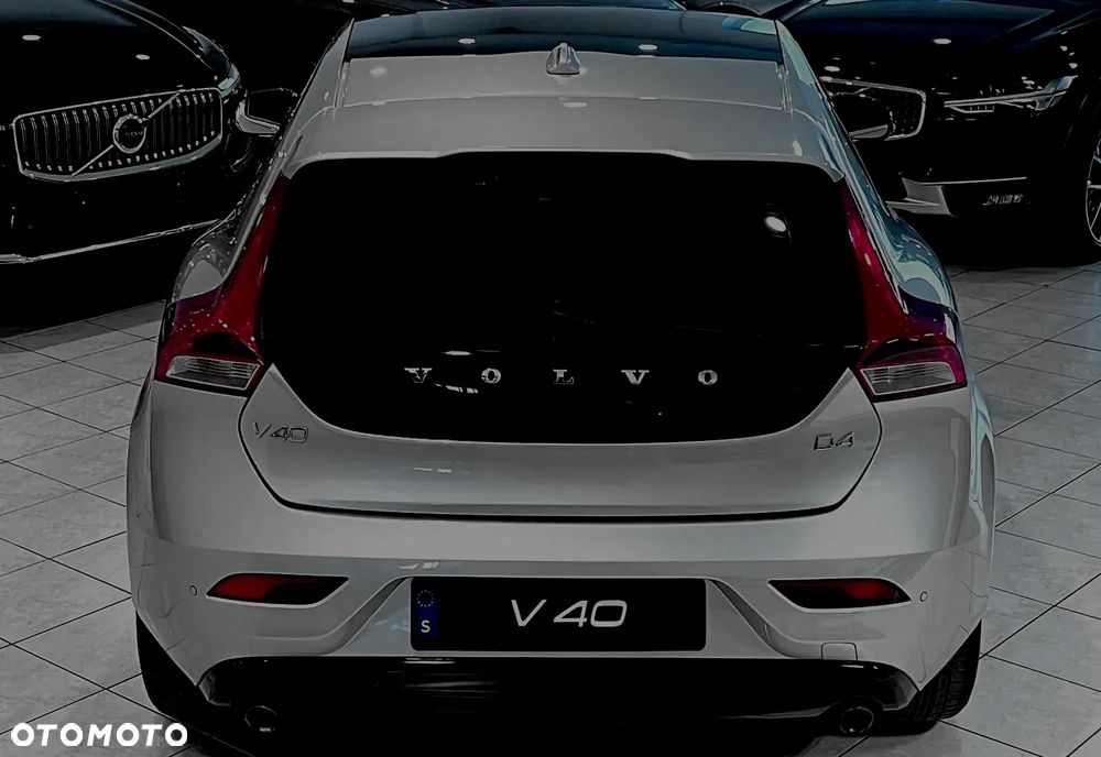 Volvo V40 - 1