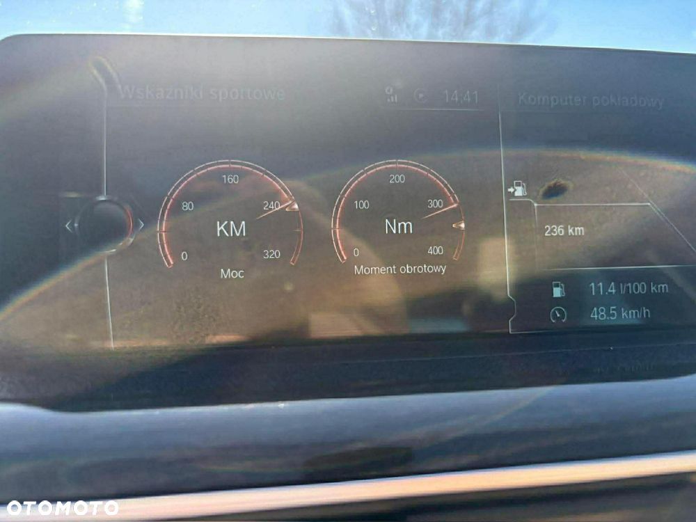 BMW Seria 3 330i - 14