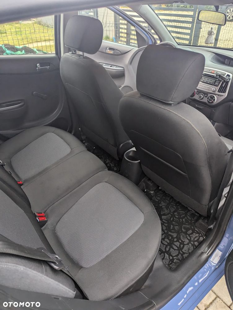 Hyundai i20 - 11
