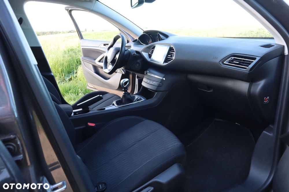 Peugeot 308 1.6 e-HDi Active S&S - 16