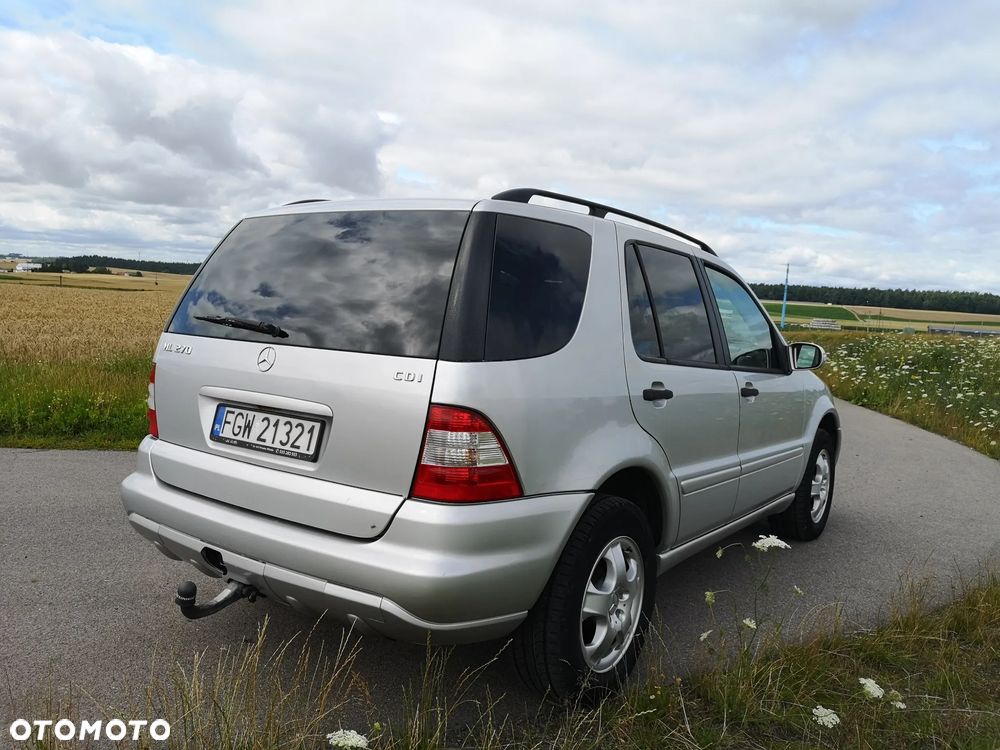 Mercedes-Benz ML - 15