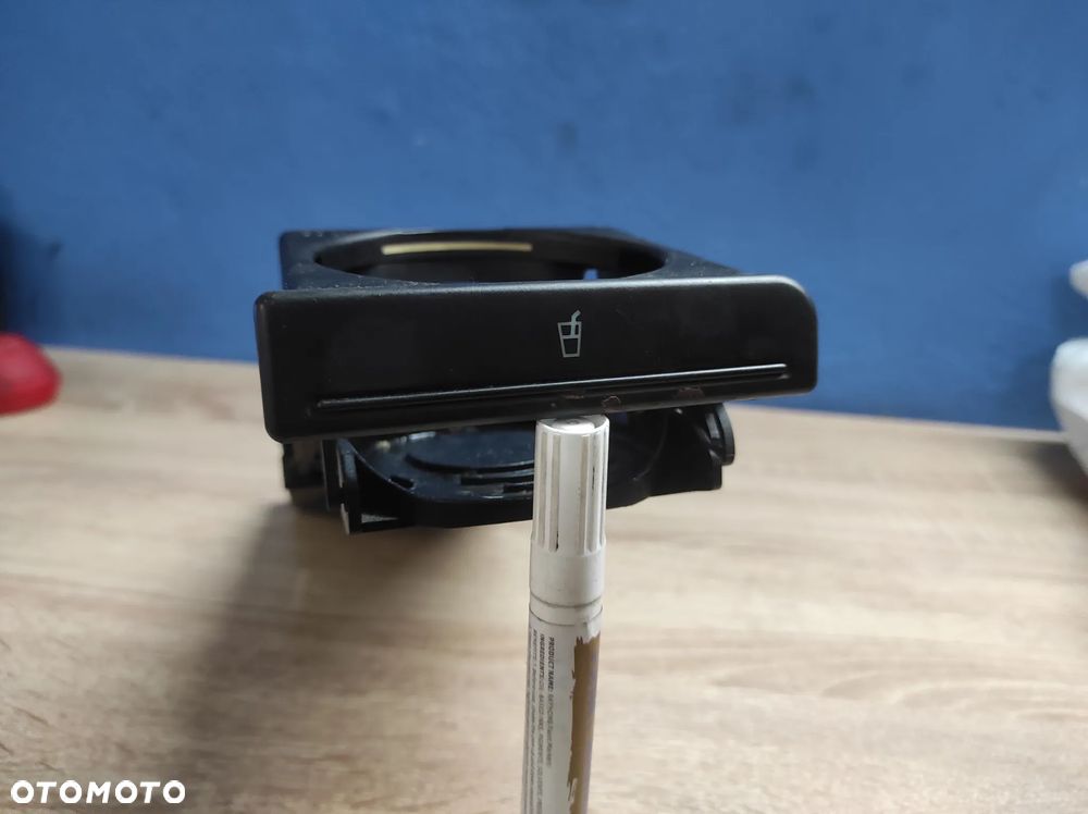 AUDI A4 B6 B7 CUP HOLDER UCHWYT NA KUBEK 8E1862534 CAŁY WYSYŁKA !!!! - 2